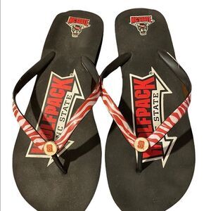 NC State Flip Flops GUC Size 8.5